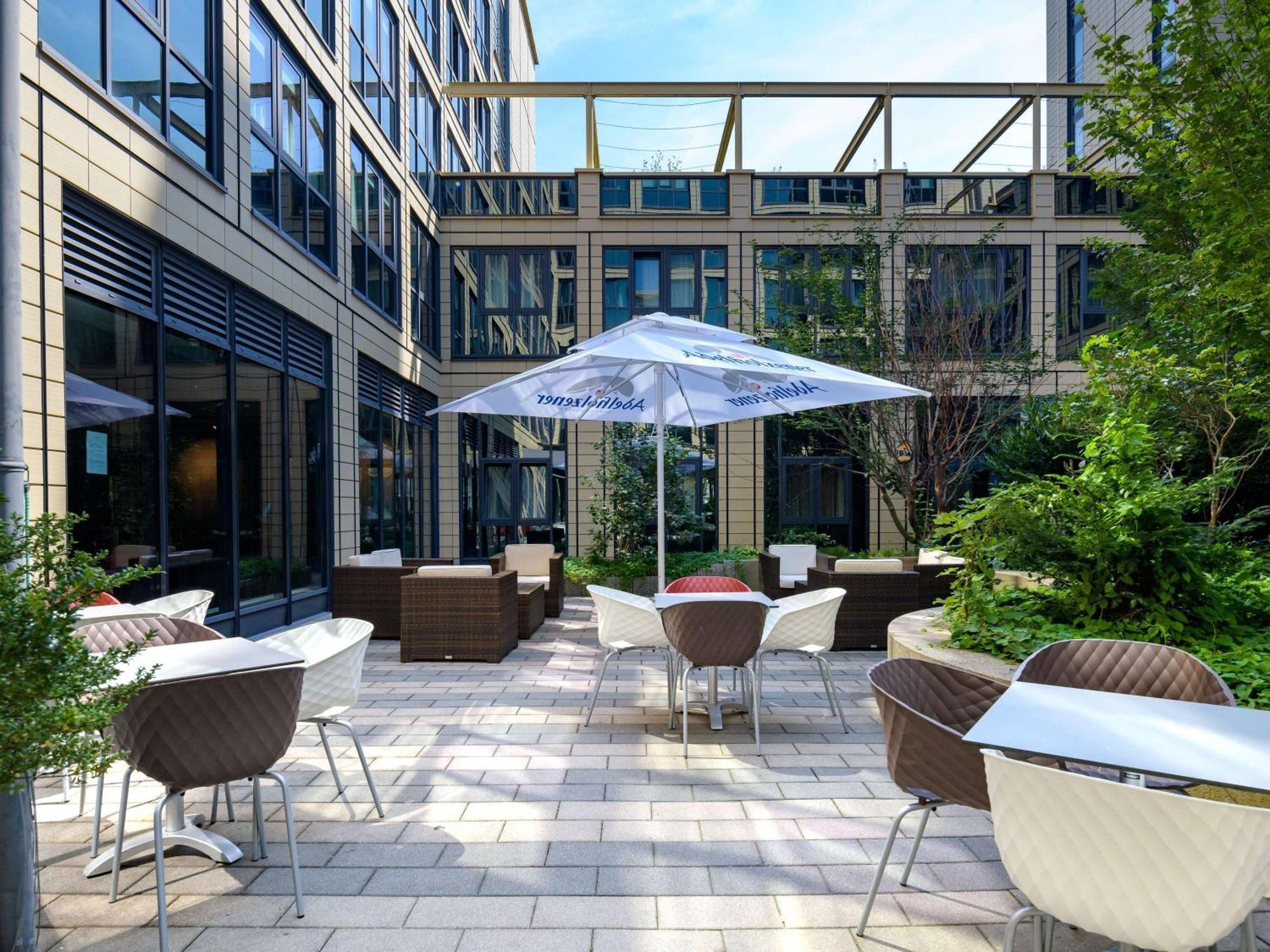 ibis München Parkstadt Schwabing Exterior foto