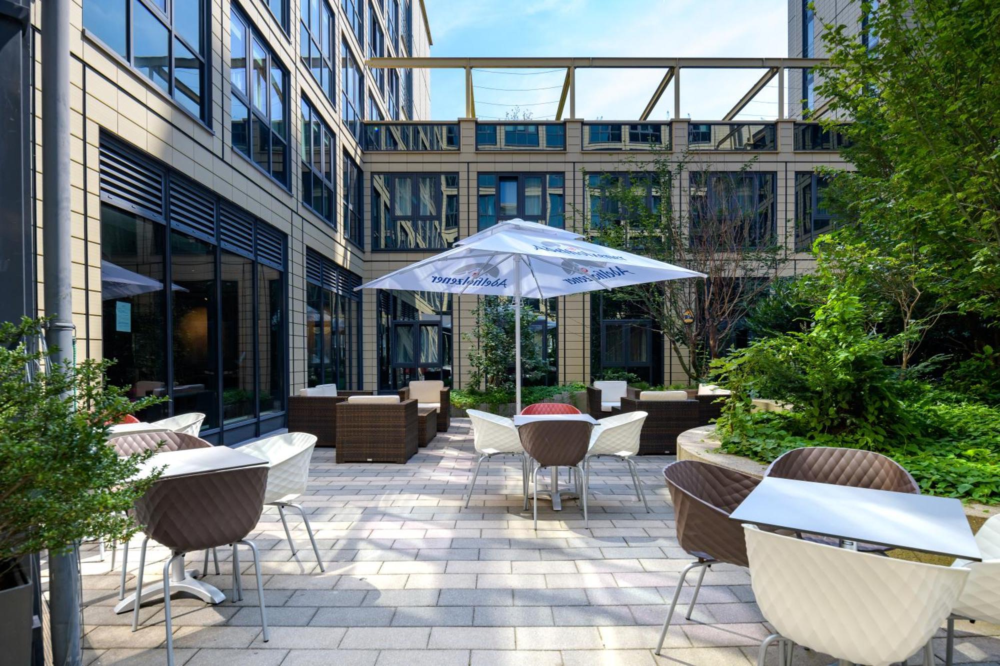 ibis München Parkstadt Schwabing Exterior foto