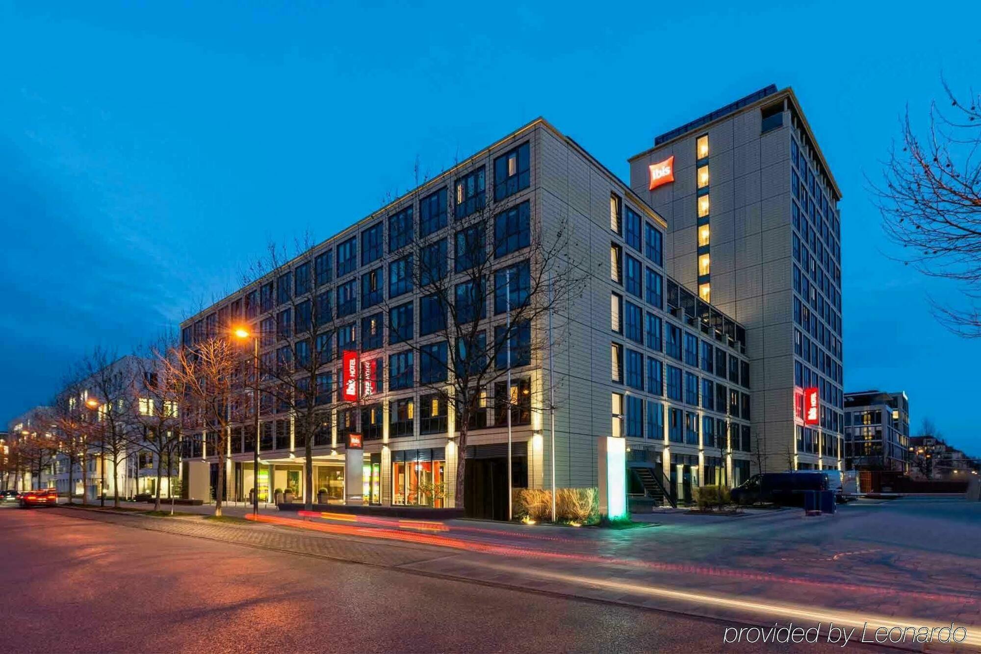 ibis München Parkstadt Schwabing Exterior foto